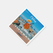 ミラノを望むテーブルの上にスピリッツのカクテル スタンダードカクテルナプキン (角)