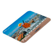 ミラノを望むテーブルの上にスピリッツのカクテル マグネット (左側)