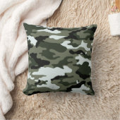 ミリタリー迷彩柄装飾用クッション。 クッション (ブランケット)