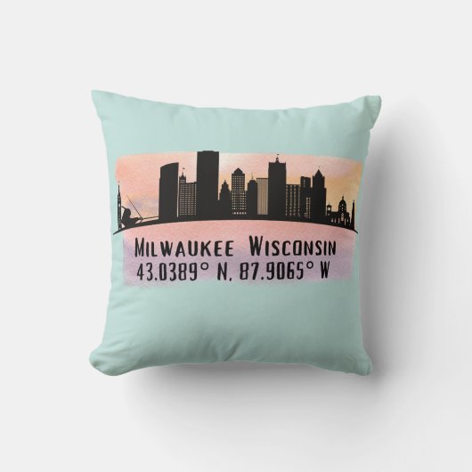 ミルウォーキーシティスカイライン緯度と経度 クッション (正面)