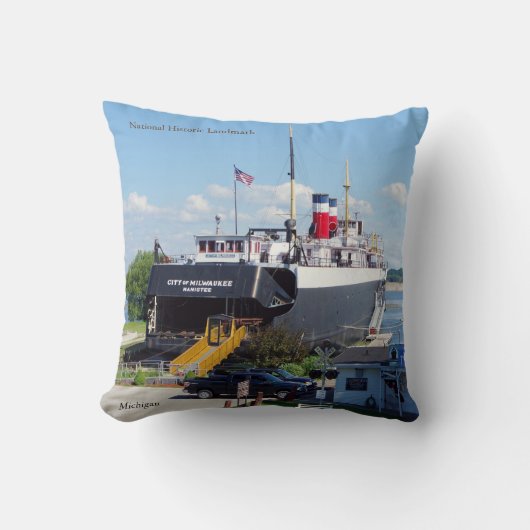 ミルウォーキー広場の枕 クッション (正面)