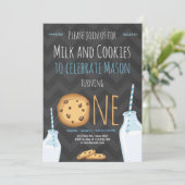 ミルクとクッキー第一誕生日招待状ボーイ 招待状 (スタンド正面)