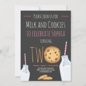 ミルクとコokiesの女の子のピンクの2歳の誕生日 招待状 (正面)