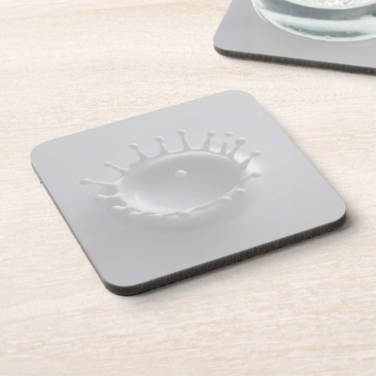 ミルクのしぶき コースター (左側)