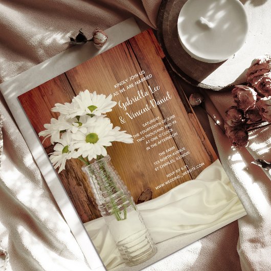 ミルクの白いデイジーボトル国の結婚式 招待状