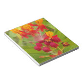 ミルクウィードアーカラフルトプリントのラブリーフローラ ノートパッド (アングル)