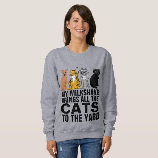 ミルクシェイクが猫をYARD CAT T SHIRTSに連れて行く スウェットシャツ (正面フル)