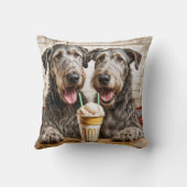 ミルクシェイクを共有するアイルランドの猟犬 クッション (裏面)
