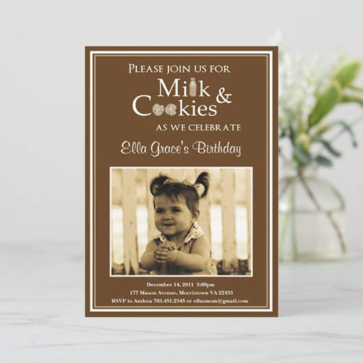 ミルク及びクッキーの誕生日のパーティの招待状 招待状 (スタンド正面)