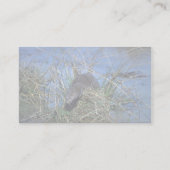 ミンクは沼地の草の茂った牙の上で休息している 名刺 (裏面)