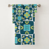 ミンティとティール(緑がかった色)のアズレジョスと黄色の要素 バスタオルセット (インサイチュ)