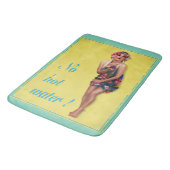 ミントかわいらしグリーンユーモアのあるレトロピンナップガール バスマット (アングル)