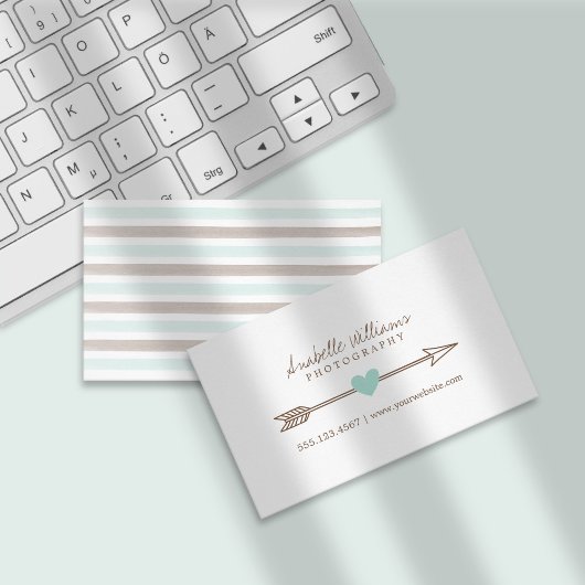 ミントとブラウンのハートと矢印 名刺