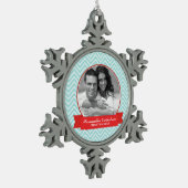 ミントと赤の山形のパターンカスタム写真 スノーフレークピューターオーナメント (左)