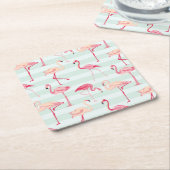 ミントのレトロのフラミンゴは縞で飾ります スクエアペーパーコースター (アングル)