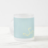 ミントグリーンとブルーネームマグ – 薄無地のいストライプ フロストグラスマグカップ (正面左)