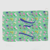 ミントグリーンの繊細なワイルドフラワー。カスタム ゴルフタオル (横)