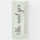 ミントグリーンブラウン文字彼女はYesブライダルシャワー 横断幕 (縦)