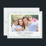 ミントグリーンリーフパターンシンプルメリークリスマス シーズンカード<br><div class="desc">ミントグリーンリーフパターシンプルンメリークリスマスホリデーフォトカード。写真と家族の名前は、このとパステルシンプルグリーンリーエレガントクリスマスフォトカードに置き換えることができる。</div>