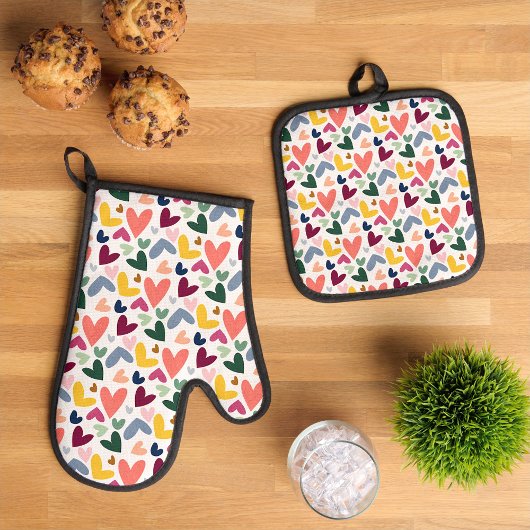 ミントグリーン赤面ピンクブルーハートアートパターン 鍋つかみ&鍋敷きセット