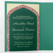 ミントグリーン ローズゴールド グリッター インドの結婚式 三つ折り招待状 (内部最初)