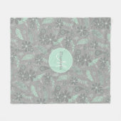 ミントグレーボーホフローラ羽モノグラムの模様 フリースブランケット (正面(横))