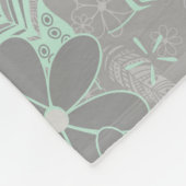 ミントグレーボーホフローラ羽モノグラムの模様 フリースブランケット (角)