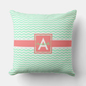 ミントコーラルシェブロン クッション (正面)