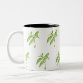 ミントハーブ植物植物グリーンガーデンの水色 ツートーンマグカップ (左)