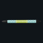 ミントパーソナライズされたグリーン水玉模様パターン 黒ボールペン<br><div class="desc">そしてモダン、シックな幾何学的パターンのデザインはパーソナライズされた、あなたの名前または選択の任意の文字とギフトとして与えも、パーティの好意、結婚式の引き出物、イベントで企業のも、など</div>