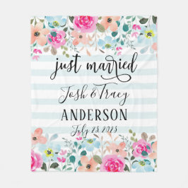 ミントフラワーたった今結婚しました発表 フリースブランケット