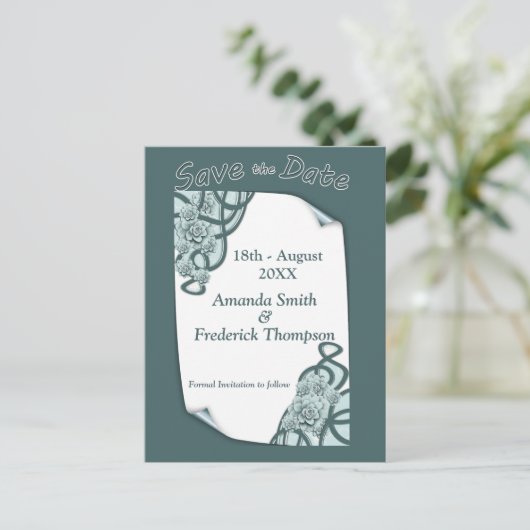 ミントブルーからパイングリーンの多肉株が日付を保存 案内ポストカード (スタンド正面)