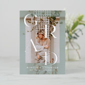 ミントミニマルモダングリーンオーバーレイグラッドフォト 箔招待状 (立ち正面)