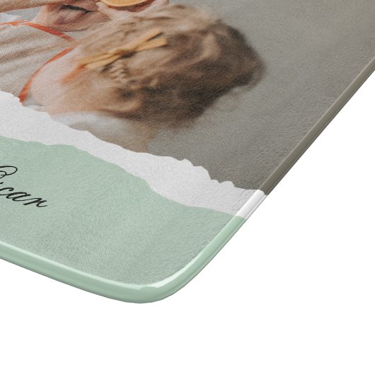 ミントモダンギフトのパーソナライズされた家族の写真&名前 カッティングボード (角)