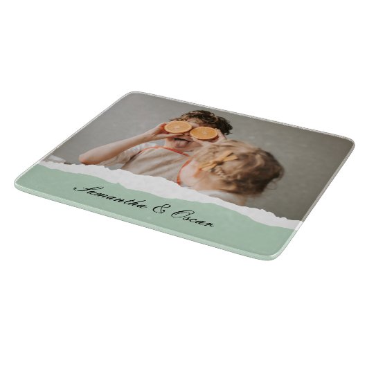 ミントモダンギフトのパーソナライズされた家族の写真&名前 カッティングボード (角)