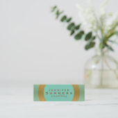 ミントモダン – グリーンと金ゴールドの幾何学的パターン スキニー名刺 (スタンド正面)