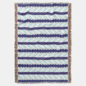 ミント、濃紺、白く幾何学的な縞模様 スローブランケット (正面縦)