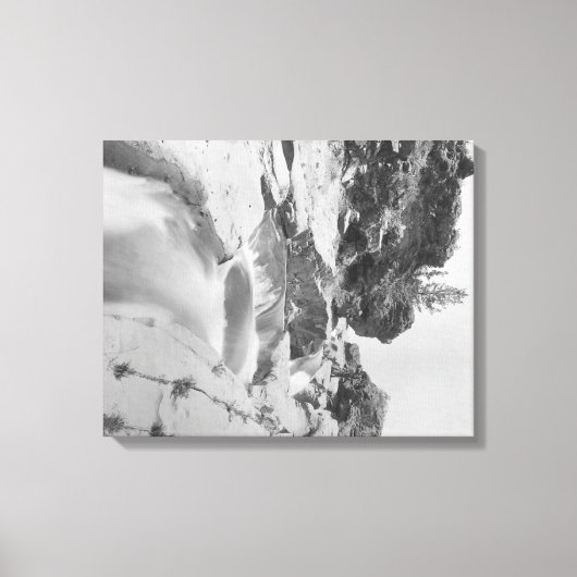 ミンネカタ滝ニアホット春写真 キャンバスプリント (正面)