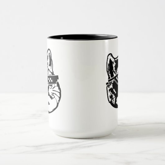 ミームのサングラスを持つ荒い息猫 マグカップ (中央)