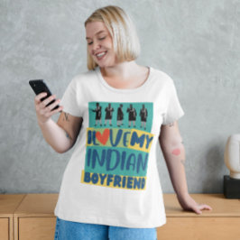 ミームインドのボーイフレンド、私は私のインディアンボーイフレンドが大好き Tシャツ