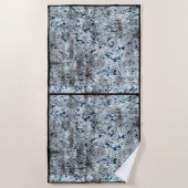 ムイトールスティコfungo prateado sujo de carbono ビーチタオル (正面)