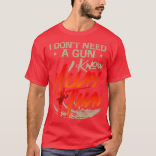 ムエタイ知ってる銃はいらないムエタイ Tシャツ