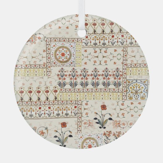 ムガルフローラペイズリー：エスニックデジタルエレガンス。 ガラスオーナメント (正面)