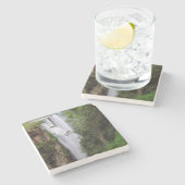 ムガワ滝ズ、ワイルドコースト、ルシキシキ近く ストーンコースター (横)