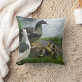 ムスコビダックファミリーインザレイン装飾用クッション クッション (ブランケット)