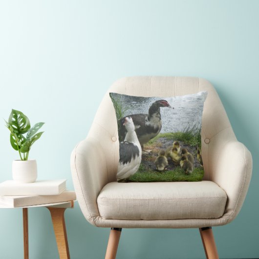 ムスコビダックファミリーインザレイン装飾用クッション クッション (椅子)