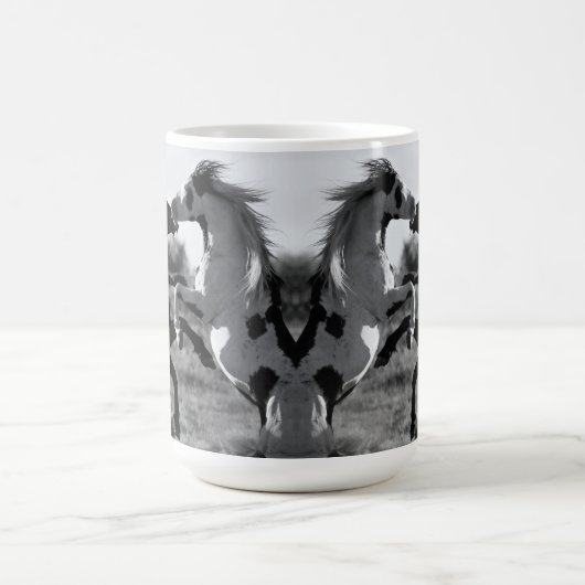 ムスタングの種馬のマグ コーヒーマグカップ (中央)