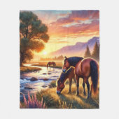 ムスタンホースグラジューズバイストリームアットサンセットホテル フリースブランケット (正面)