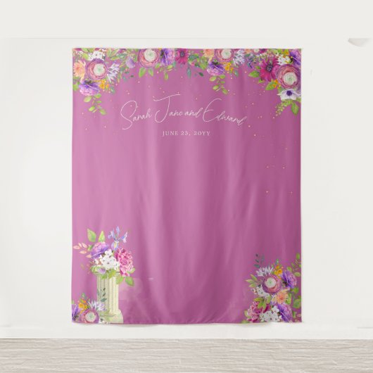 ムルベリーピンクフローラブライダルフォトブース背景 タペストリー (正面)