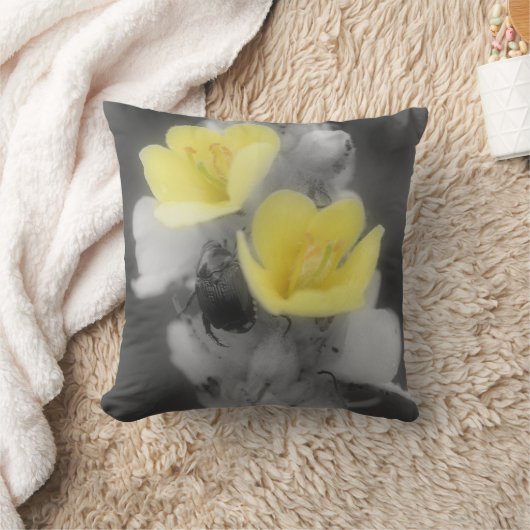 ムレイン花とカブトムシ自然 クッション (ブランケット)